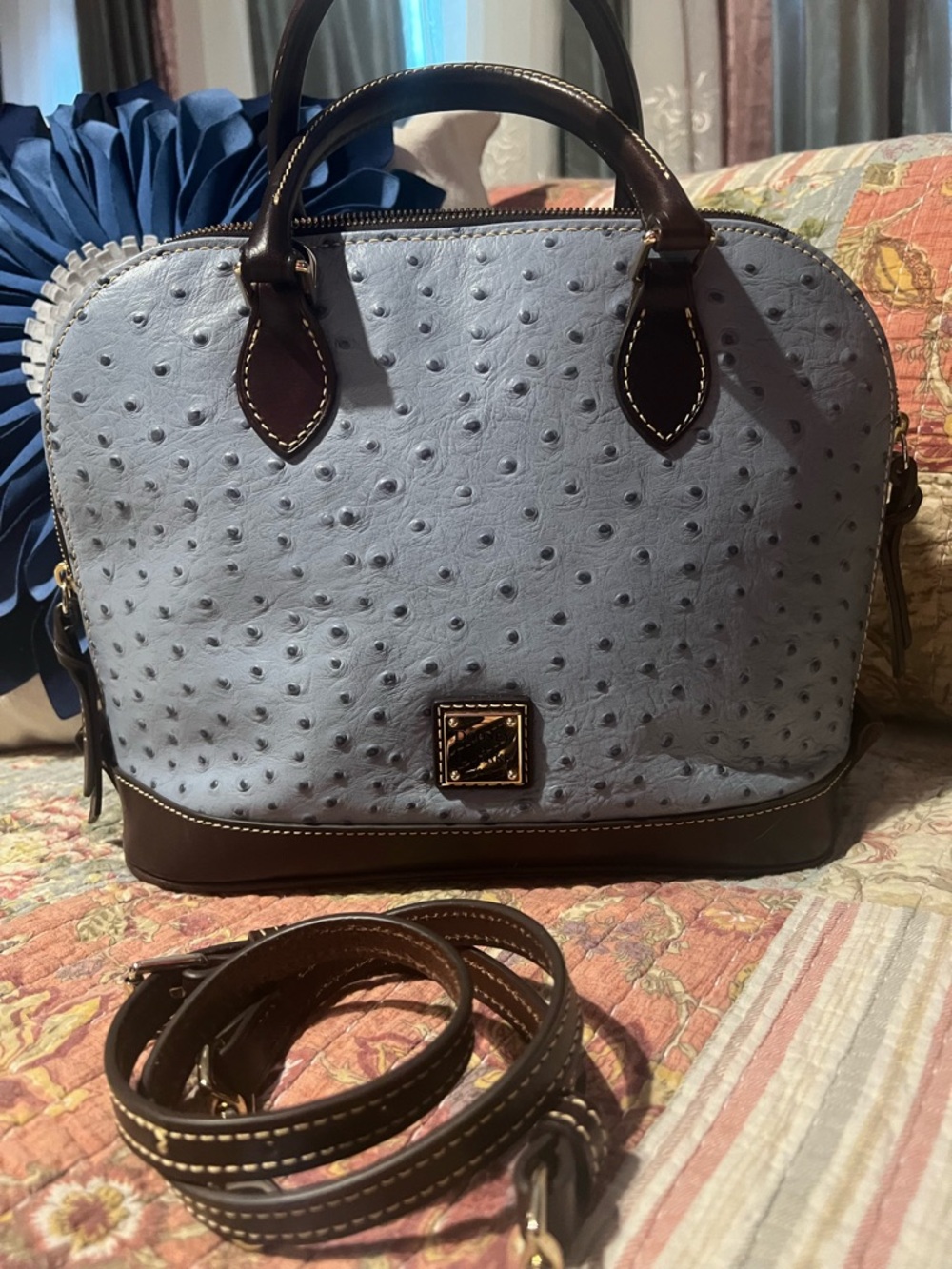 🩵Dooney & Bourke Zip Zip Ostrich